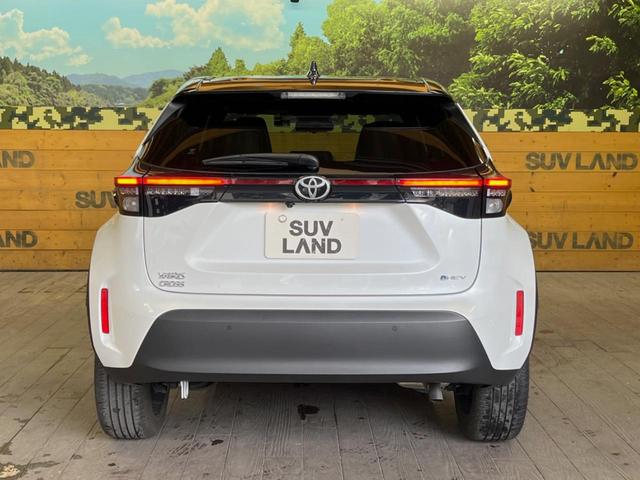 ヤリスクロス ハイブリッドＺ　禁煙車　純正８インチナビ　パノラミックビューモニター　トヨタセーフティセンス　ブラインドスポットモニター　ＥＴＣ　パワーシート　ステアリングヒーター　ハーフレザーシート　１８インチ純正アルミ（16枚目）