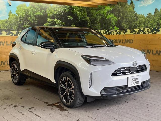 ヤリスクロス ハイブリッドＺ　禁煙車　純正８インチナビ　パノラミックビューモニター　トヨタセーフティセンス　ブラインドスポットモニター　ＥＴＣ　パワーシート　ステアリングヒーター　ハーフレザーシート　１８インチ純正アルミ（17枚目）