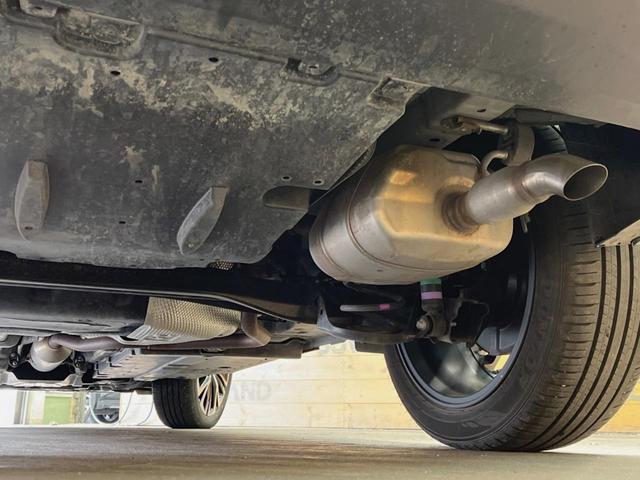 ヤリスクロス ハイブリッドＺ　禁煙車　純正８インチナビ　パノラミックビューモニター　トヨタセーフティセンス　ブラインドスポットモニター　ＥＴＣ　パワーシート　ステアリングヒーター　ハーフレザーシート　１８インチ純正アルミ（21枚目）