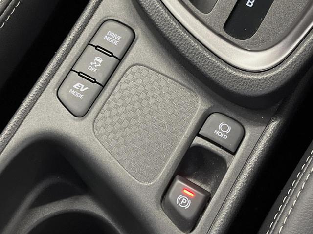 ヤリスクロス ハイブリッドＺ　禁煙車　純正８インチナビ　パノラミックビューモニター　トヨタセーフティセンス　ブラインドスポットモニター　ＥＴＣ　パワーシート　ステアリングヒーター　ハーフレザーシート　１８インチ純正アルミ（45枚目）