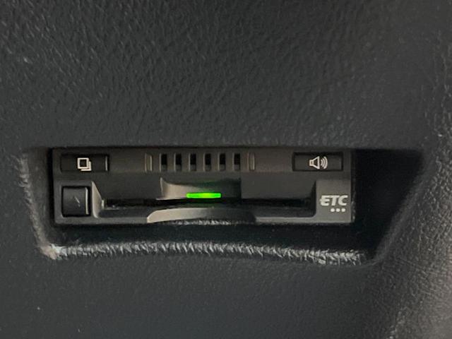 シエンタ ハイブリッドＧ　モデリスタエアロ　純正ナビ　バックカメラ　衝突軽減装置　両側パワースライドドア　純正１５インチアルミ　ＬＥＤヘッドライト　ＥＴＣ　Ｂｌｕｅｔｏｏｔｈ　スマートキー　オートエアコン　６人乗り（7枚目）