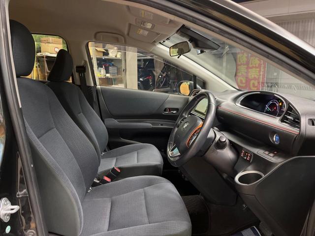 シエンタ ハイブリッドＧ　モデリスタエアロ　純正ナビ　バックカメラ　衝突軽減装置　両側パワースライドドア　純正１５インチアルミ　ＬＥＤヘッドライト　ＥＴＣ　Ｂｌｕｅｔｏｏｔｈ　スマートキー　オートエアコン　６人乗り（9枚目）