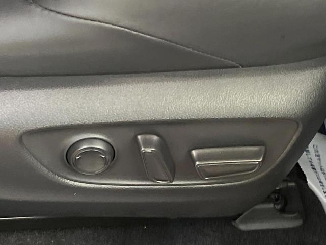 ＲＡＶ４ ハイブリッドアドベンチャー　４ＷＤ　純正１０．５インチディスプレイオーディオ　バックカメラ　衝突被害軽減システム　レーダークルーズ　禁煙車　電動リアゲート　前席シートエアコン　コーナーセンサー　ＬＥＤヘッド　ルーフレール　ＥＴＣ（34枚目）