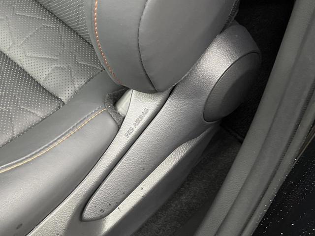 ＲＡＶ４ ハイブリッドアドベンチャー　４ＷＤ　純正１０．５インチディスプレイオーディオ　バックカメラ　衝突被害軽減システム　レーダークルーズ　禁煙車　電動リアゲート　前席シートエアコン　コーナーセンサー　ＬＥＤヘッド　ルーフレール　ＥＴＣ（42枚目）