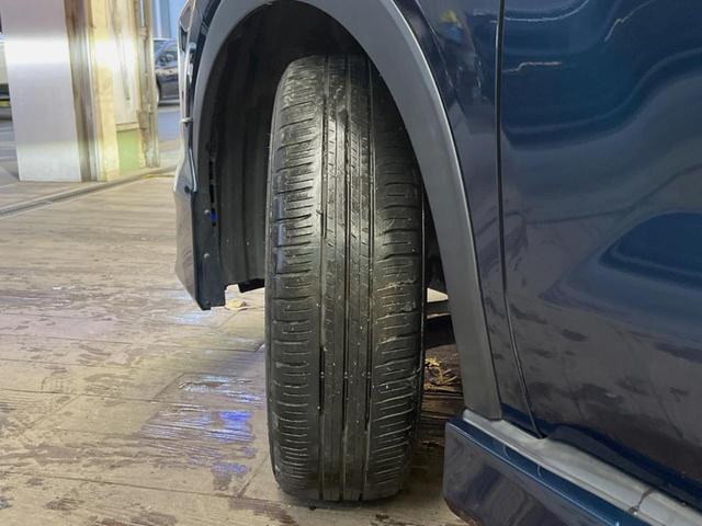 ライズ Ｚ　モデリスタエアロ　９インチディスプレイオーディオ　全周囲カメラ　スマートアシスト　レーダークルーズ　ブラインドスポットモニター　シーケンシャルターンランプ　シートヒーター　グレード専用１７インチアルミ（25枚目）