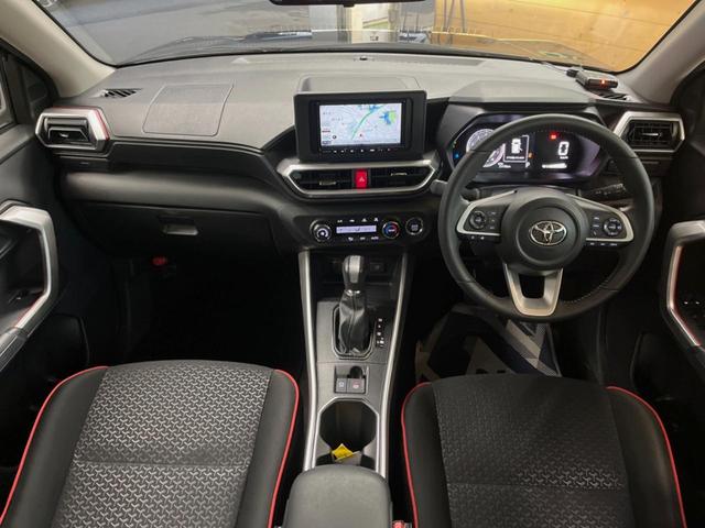 ライズ Ｚ　ＳＤナビ　バックカメラ　衝突被害軽減システム　レーダークルーズ　禁煙車　ドラレコ　コーナーセンサー　スマートキー　ＬＥＤヘッド　ＥＴＣ　純正１７インチアルミ　車線逸脱警報　オートライト（2枚目）