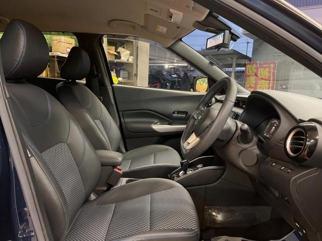 キックス Ｘ　純正９インチナビ　プロパイロット　全周囲カメラ　レーダークルーズ　禁煙車　ＥＴＣ　ＬＥＤヘッド　ハーフレザーシート　ルーフレール　純正１７インチアルミ　デジタルインナーミラー（8枚目）