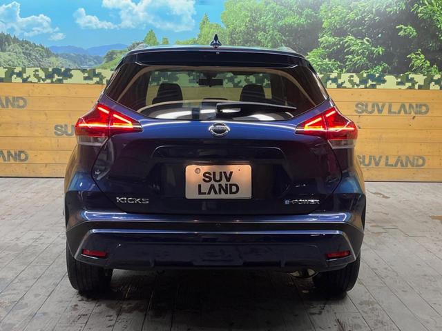 キックス Ｘ　純正９インチナビ　プロパイロット　全周囲カメラ　レーダークルーズ　禁煙車　ＥＴＣ　ＬＥＤヘッド　ハーフレザーシート　ルーフレール　純正１７インチアルミ　デジタルインナーミラー（15枚目）