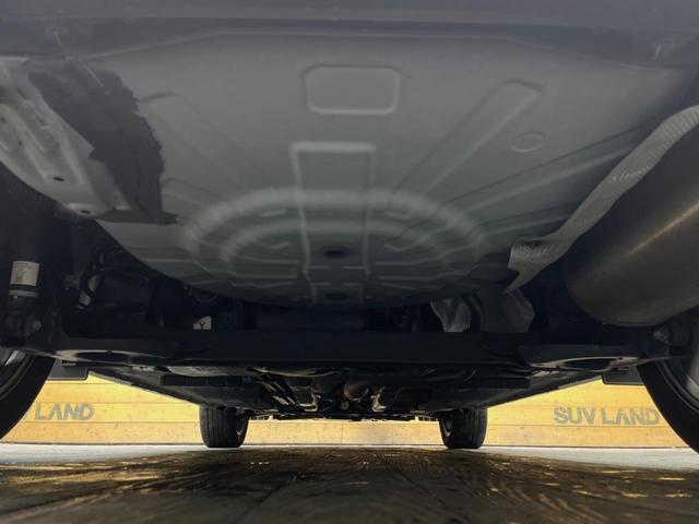 キックス Ｘ　純正９インチナビ　プロパイロット　全周囲カメラ　レーダークルーズ　禁煙車　ＥＴＣ　ＬＥＤヘッド　ハーフレザーシート　ルーフレール　純正１７インチアルミ　デジタルインナーミラー（19枚目）