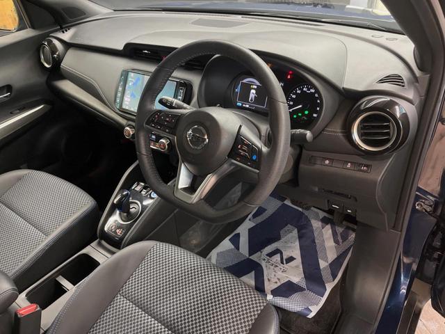 キックス Ｘ　純正９インチナビ　プロパイロット　全周囲カメラ　レーダークルーズ　禁煙車　ＥＴＣ　ＬＥＤヘッド　ハーフレザーシート　ルーフレール　純正１７インチアルミ　デジタルインナーミラー（31枚目）