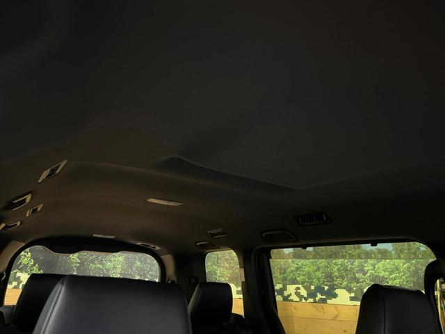 ヴォクシー ＺＳ　煌ＩＩＩ　純正９型ナビ　クルーズコントロール　バックカメラ　衝突被害軽減システム　禁煙車　ハーフレザーシート　コーナーセンサー　ＬＥＤヘッド　ビルトインＥＴＣ　純正１６インチアルミ　車線逸脱警報（44枚目）