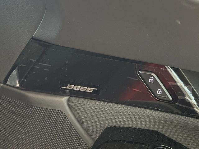 �y�a�n�r�d�T�E���h�V�X�e���z���[�J�[�I�v�V�����̍��i�ʃT�E���h�V�X�e���𓋍ځB��p�̃`���[�j���O���{���ꂽ�召�l�X�ȃX�s�[�J�[����ǎ��ȃT�E���h���t�ł��A�Տꊴ���ӂ�鉹����Ԃ����o���܂��B