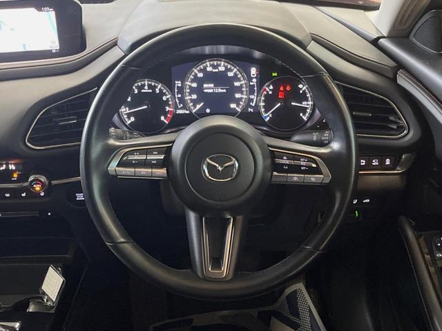 �y�����v�����X�e�A�����O�z�㎿�Ȋv���g�p���邱�ƂŁA��ɂ����������݂ƂĂ��^�]���₷���n���h���ł���