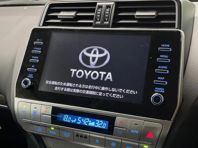 �y�X�C���`�@�f�B�X�v���C�I�[�f�B�I�z���ʃf�B�X�v���C�ւ������̃X�}�[�g�t�H���ƘA�g���āA�i�r�₂�����������������ł̉��y�Đ����\�ł���f�U�C���͂�����񑀍쐫���ǍD�I�ʓr�i�r�@�\�̎�t�\�ł���