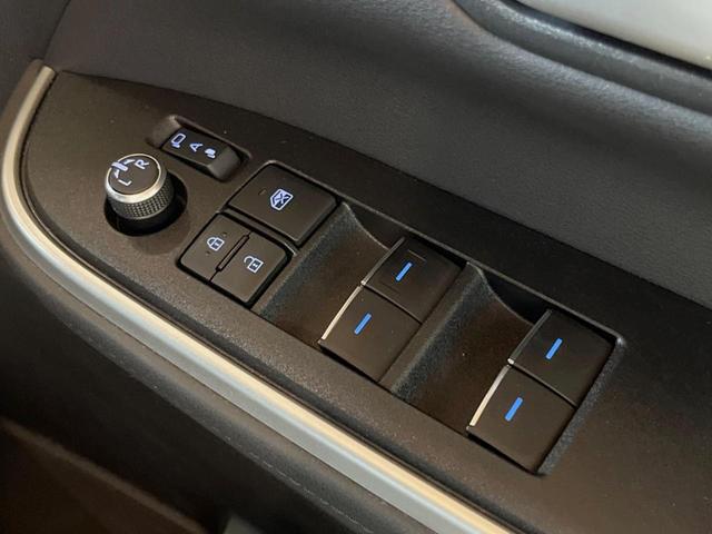 ヴォクシー ハイブリッドＳ－Ｚ　１０．５インチディスプレイオーディオ　全周囲カメラ　セーフティセンス　レーダークルーズ　両側パワスラ　ハーフレザーシート　ＬＥＤライト　純正１７インチアルミ　シートヒーター　デュアルオートエアコン（29枚目）