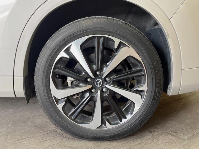 �y�����Q�O�C���`�A���~�z�C�[���z�O�ςɃ}�b�`���������A���~�z�C�[���𑕒����Ă���܂��B�e��ЊO�A���~�z�C�[����A�X�^�b�h���X�^�C�����戵�����Ă���܂��B���񂲑��k����������