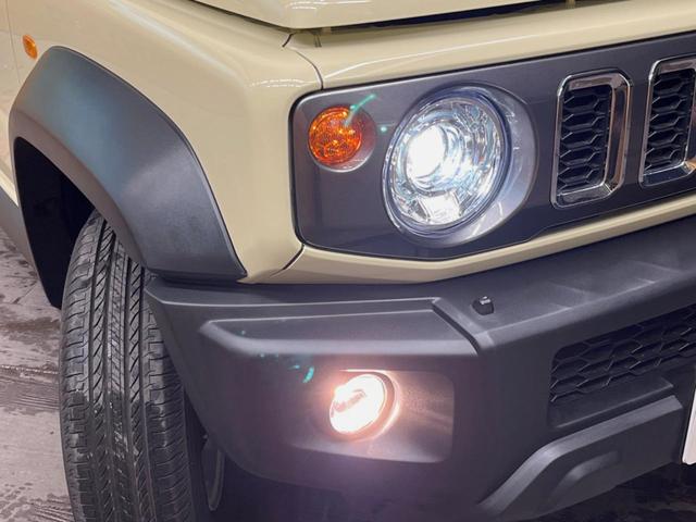 ジムニーノマド ＦＣ　登録済未使用車　４ＷＤ　セーフティサポート　レーダークルーズ　シートヒーター　ＬＥＤヘッド　ダウンヒルアシスト　コーナーセンサー　純正１５インチアルミ　革巻きステアリング　オートエアコン　スマートキー（11枚目）