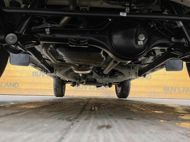 ジムニーノマド ＦＣ　登録済未使用車　４ＷＤ　セーフティサポート　レーダークルーズ　シートヒーター　ＬＥＤヘッド　ダウンヒルアシスト　コーナーセンサー　純正１５インチアルミ　革巻きステアリング　オートエアコン　スマートキー（17枚目）