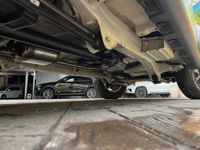 ジムニーノマド ＦＣ　登録済未使用車　４ＷＤ　セーフティサポート　レーダークルーズ　シートヒーター　ＬＥＤヘッド　ダウンヒルアシスト　コーナーセンサー　純正１５インチアルミ　革巻きステアリング　オートエアコン　スマートキー（27枚目）