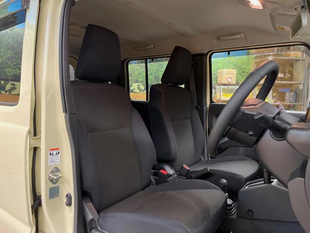 ジムニーノマド ＦＣ　登録済未使用車　４ＷＤ　セーフティサポート　レーダークルーズ　シートヒーター　ＬＥＤヘッド　ダウンヒルアシスト　コーナーセンサー　純正１５インチアルミ　革巻きステアリング　オートエアコン　スマートキー（31枚目）