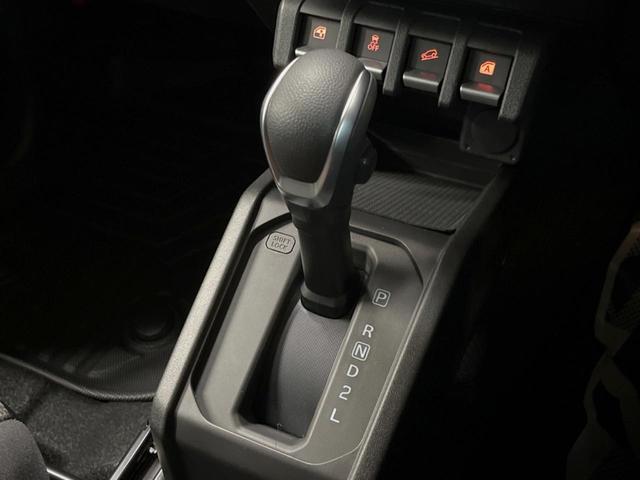 ジムニーノマド ＦＣ　登録済未使用車　４ＷＤ　セーフティサポート　レーダークルーズ　シートヒーター　ＬＥＤヘッド　ダウンヒルアシスト　コーナーセンサー　純正１５インチアルミ　革巻きステアリング　オートエアコン　スマートキー（40枚目）