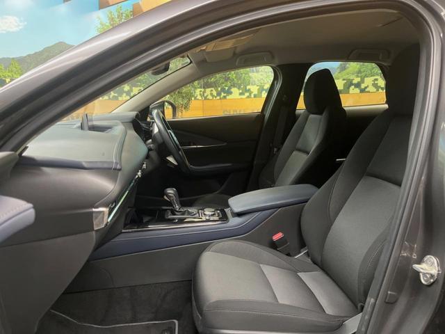 ＣＸ－３０ ２０Ｓ　プロアクティブ　ツーリングセレクション　８．８インチマツダコネクト　全周囲カメラ　衝突軽減　レーダークルーズ　パワーバックドア　シートヒーター　メモリー機能付きパワーシート　ヘッドアップディスプレイ　ＬＥＤヘッド　１８インチアルミ　ＥＴＣ（21枚目）