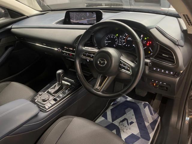 ＣＸ－３０ ２０Ｓ　プロアクティブ　ツーリングセレクション　８．８インチマツダコネクト　全周囲カメラ　衝突軽減　レーダークルーズ　パワーバックドア　シートヒーター　メモリー機能付きパワーシート　ヘッドアップディスプレイ　ＬＥＤヘッド　１８インチアルミ　ＥＴＣ（30枚目）