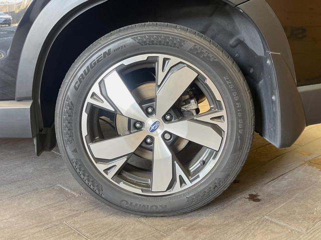 �y�����P�W�C���`�A���~�z�C�[���z�O�ςɃ}�b�`���������A���~�z�C�[���𑕒����Ă���܂��B�e��ЊO�A���~�z�C�[����A�X�^�b�h���X�^�C�����戵�����Ă���܂��B���񂲑��k����������