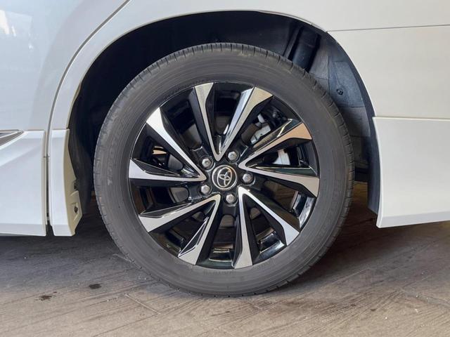 �y�����P�V�C���`�A���~�z�C�[���z�O�ςɃ}�b�`���������A���~�z�C�[���𑕒����Ă���܂��B�e��ЊO�A���~�z�C�[����A�X�^�b�h���X�^�C�����戵�����Ă���܂��B���񂲑��k����������