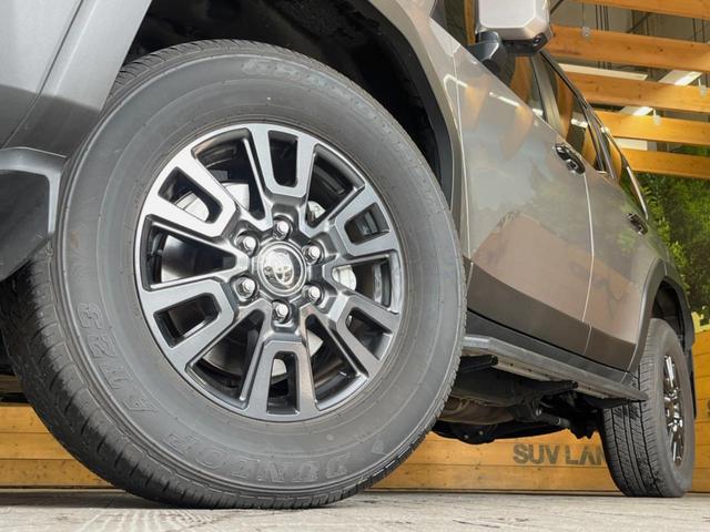 �y�����P�W�C���`�A���~�z�C�[���z�O�ςɃ}�b�`���������A���~�z�C�[���𑕒����Ă���܂��B�e��ЊO�A���~�z�C�[����A�X�^�b�h���X�^�C�����戵�����Ă���܂��B���񂲑��k����������