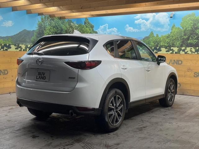 ＣＸ－５ ＸＤ　ターボ　マツダコネクトナビ　サイド・バックカメラ　衝突軽減　クルーズコントロール　ＬＥＤヘッド　純正１９インチオプションアルミ　デュアルオートエアコン　オートブレーキホールド　スマートキー　ＥＴＣ（17枚目）