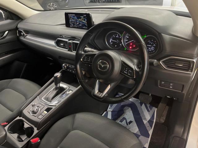ＣＸ－５ ＸＤ　ターボ　マツダコネクトナビ　サイド・バックカメラ　衝突軽減　クルーズコントロール　ＬＥＤヘッド　純正１９インチオプションアルミ　デュアルオートエアコン　オートブレーキホールド　スマートキー　ＥＴＣ（29枚目）