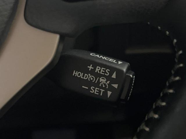 �y���[�_�[�N���[�Y�R���g���[���z�������H�ł̒��������s���y�ɁI�I�����ő��x��ۂN���[�Y�R���g���[�����A�Փˌy���V�X�e���ƘA�g���A�O���̎ԗ������m���ĎԊԂ�ۂ悤�ɑ��x���߂��Ă���܂��I�I