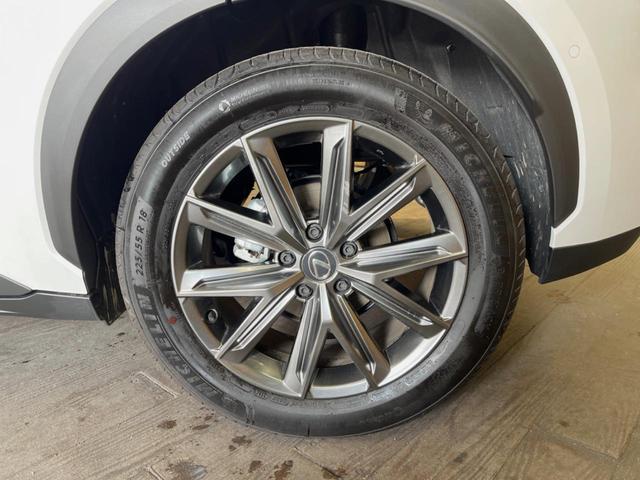 ＬＢＸ リラックス　９．８型ディスプレイオーディオ　全周囲カメラ　レーダークルーズ　禁煙車　シートヒーター　ブラインドスポットモニター　茶内装　ＬＥＤヘッド　パワーバックドア　パワーシート　ＥＴＣ　１８インチアルミ（14枚目）