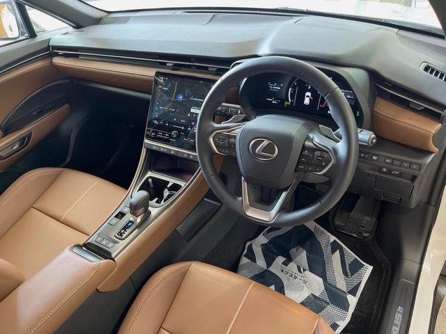 ＬＢＸ リラックス　９．８型ディスプレイオーディオ　全周囲カメラ　レーダークルーズ　禁煙車　シートヒーター　ブラインドスポットモニター　茶内装　ＬＥＤヘッド　パワーバックドア　パワーシート　ＥＴＣ　１８インチアルミ（30枚目）