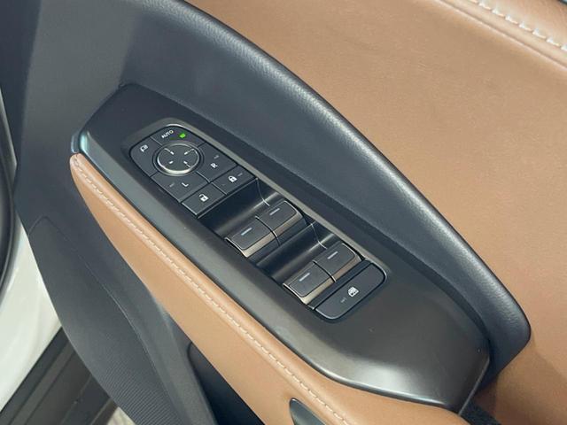 ＬＢＸ リラックス　９．８型ディスプレイオーディオ　全周囲カメラ　レーダークルーズ　禁煙車　シートヒーター　ブラインドスポットモニター　茶内装　ＬＥＤヘッド　パワーバックドア　パワーシート　ＥＴＣ　１８インチアルミ（32枚目）
