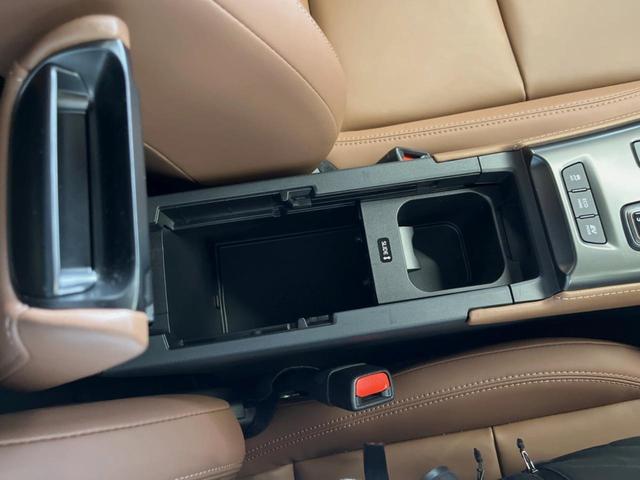 ＬＢＸ リラックス　９．８型ディスプレイオーディオ　全周囲カメラ　レーダークルーズ　禁煙車　シートヒーター　ブラインドスポットモニター　茶内装　ＬＥＤヘッド　パワーバックドア　パワーシート　ＥＴＣ　１８インチアルミ（47枚目）