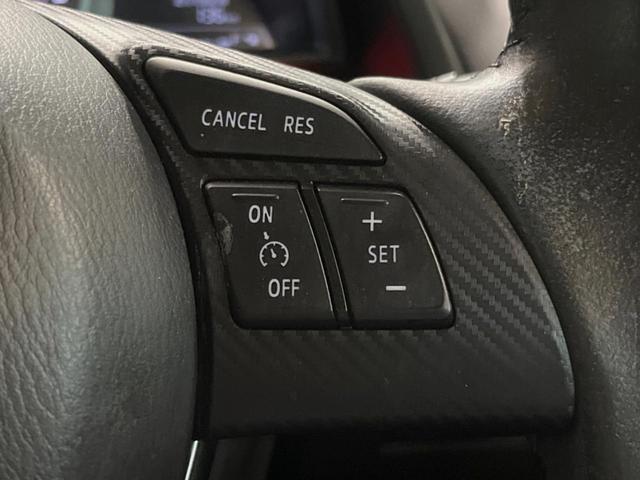 �y�N���[�Y�R���g���[���z�������H�����N���N���s�B�A�N�Z���𗣂��Ă���葬�x�ő��s���ł��A�������^�]���̕��S���y���I�����E�������ȒP�ȃX�C�b�`����Œ����ł��܂��B