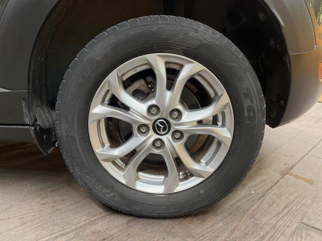 �y�����P�U�C���`�A���~�z�C�[���z�O�ςɃ}�b�`���������A���~�z�C�[���𑕒����Ă���܂��B�e��ЊO�A���~�z�C�[����A�X�^�b�h���X�^�C�����戵�����Ă���܂��B���񂲑��k����������