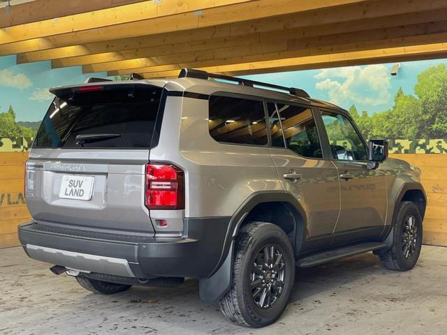 ランドクルーザー２５０ ＶＸ　１２．３インチディスプレイオーディオ　ブラインドスポットモニター　全周囲カメラ　サンルーフ　黒革シート　純正１８インチアルミ　パワーバックドア　レーダークルーズ　デジタルインナーミラー　シートヒーター（17枚目）