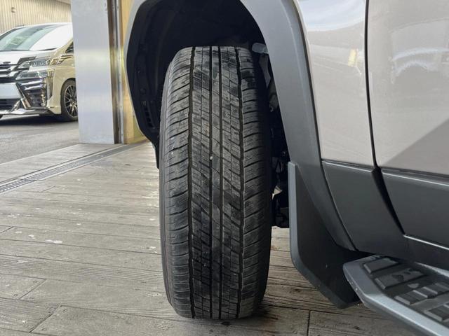 ランドクルーザー２５０ ＶＸ　１２．３インチディスプレイオーディオ　ブラインドスポットモニター　全周囲カメラ　サンルーフ　黒革シート　純正１８インチアルミ　パワーバックドア　レーダークルーズ　デジタルインナーミラー　シートヒーター（26枚目）