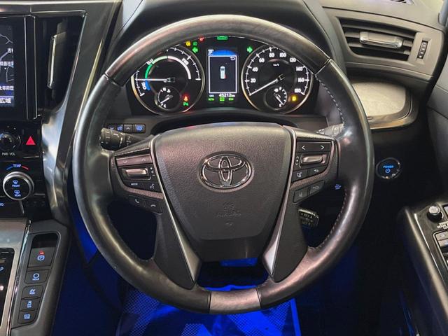 ヴェルファイアハイブリッド エグゼクティブラウンジＺ　モデリスタエアロ　サンルーフ　９インチメーカーナビ　全周囲カメラ　セーフティセンス　レーダークルーズ　両側パワスラ　革シート　フリップダウン　デジタルインナーミラー　シーケンシャルターンランフ　ＥＴＣ（11枚目）