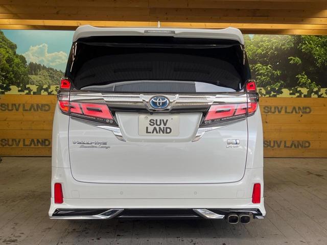 ヴェルファイアハイブリッド エグゼクティブラウンジＺ　モデリスタエアロ　サンルーフ　９インチメーカーナビ　全周囲カメラ　セーフティセンス　レーダークルーズ　両側パワスラ　革シート　フリップダウン　デジタルインナーミラー　シーケンシャルターンランフ　ＥＴＣ（15枚目）