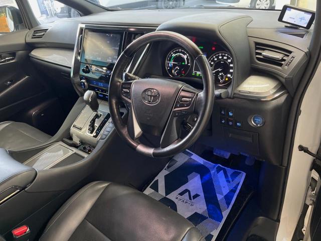 ヴェルファイアハイブリッド エグゼクティブラウンジＺ　モデリスタエアロ　サンルーフ　９インチメーカーナビ　全周囲カメラ　セーフティセンス　レーダークルーズ　両側パワスラ　革シート　フリップダウン　デジタルインナーミラー　シーケンシャルターンランフ　ＥＴＣ（33枚目）