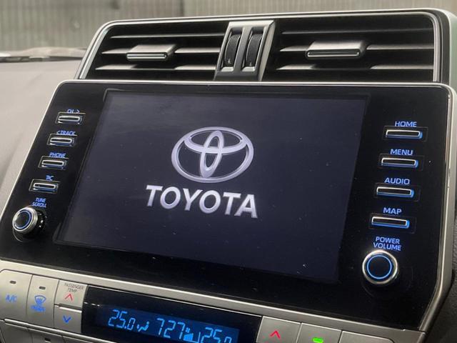 �y�X�C���`�@�f�B�X�v���C�I�[�f�B�I�z���ʃf�B�X�v���C�ւ������̃X�}�[�g�t�H���ƘA�g���āA�i�r�₂�����������������ł̉��y�Đ����\�ł���f�U�C���͂�����񑀍쐫���ǍD�I�ʓr�i�r�@�\�̎�t�\�ł���