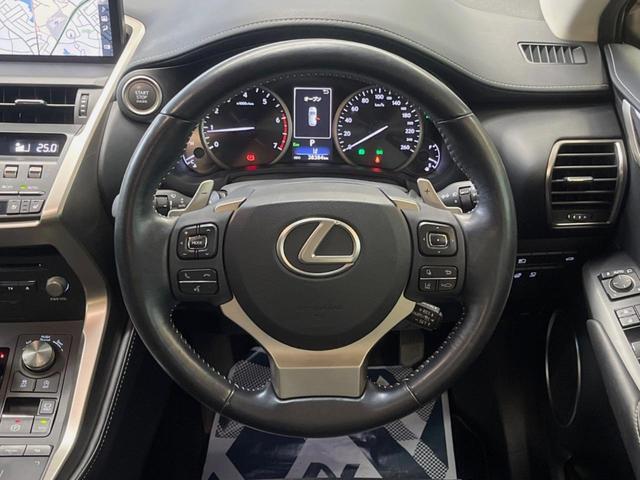 ＮＸ ＮＸ３００　バージョンＬ　サンルーフ　１０．３インチメーカーナビ　サイド・バックカメラ　プリクラッシュセーフティ　レーダークルーズ　黒革シート　シートベンチレーション　三眼ＬＥＤヘッド　１８インチオプションアルミ　スマートキー（11枚目）