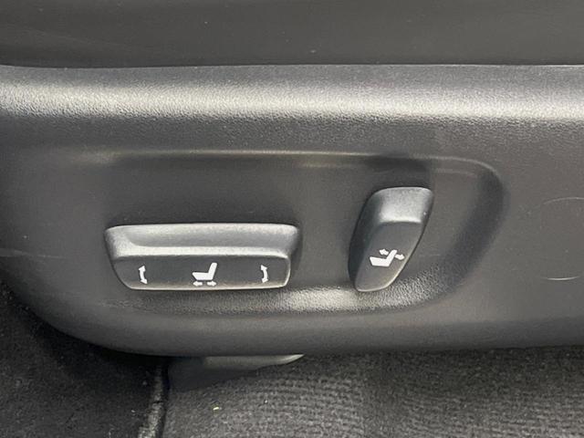 ＮＸ ＮＸ３００　バージョンＬ　サンルーフ　１０．３インチメーカーナビ　サイド・バックカメラ　プリクラッシュセーフティ　レーダークルーズ　黒革シート　シートベンチレーション　三眼ＬＥＤヘッド　１８インチオプションアルミ　スマートキー（22枚目）