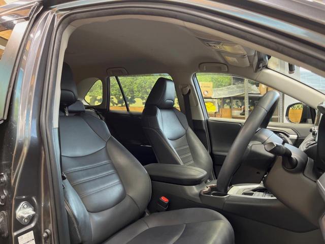 RAV4 G 9インチディスプレイオーディオ 全周囲カメラ セーフティセンス レーダークルーズ ブラインドスポットモニター シートヒーター 合皮シート LEDヘッド パワーバックドア 18インチアルミ スマートキー(37枚目)