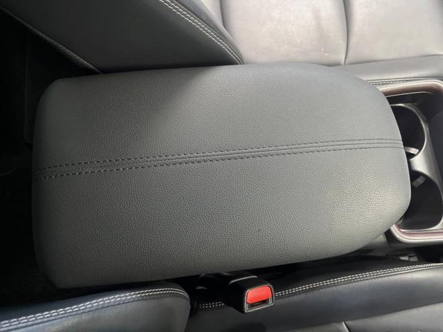 RAV4 G 9インチディスプレイオーディオ 全周囲カメラ セーフティセンス レーダークルーズ ブラインドスポットモニター シートヒーター 合皮シート LEDヘッド パワーバックドア 18インチアルミ スマートキー(47枚目)