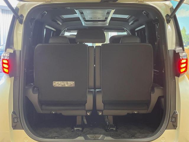 アルファードハイブリッド Z 左右独立ムーンルーフ 14インチディスプレイオーディオ 全周囲カメラ フリップダウン セーフティセンス レーダークルーズ 両側パワスラ ブラインドスポットモニター 合皮シート 18インチアルミ ETC(11枚目)